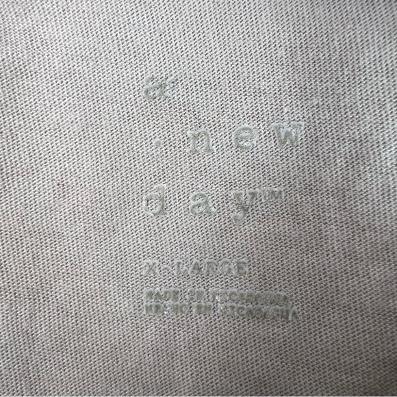 A new day top tshirt flowy comfy beige light cream Casual Tan Women's Top - Picture 9 of 10